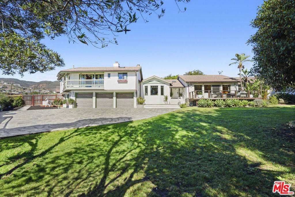 Malibu, CA 90265,6052 Merritt DR