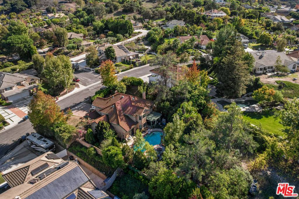 Newbury Park, CA 91320,947 Golden Crest AVE