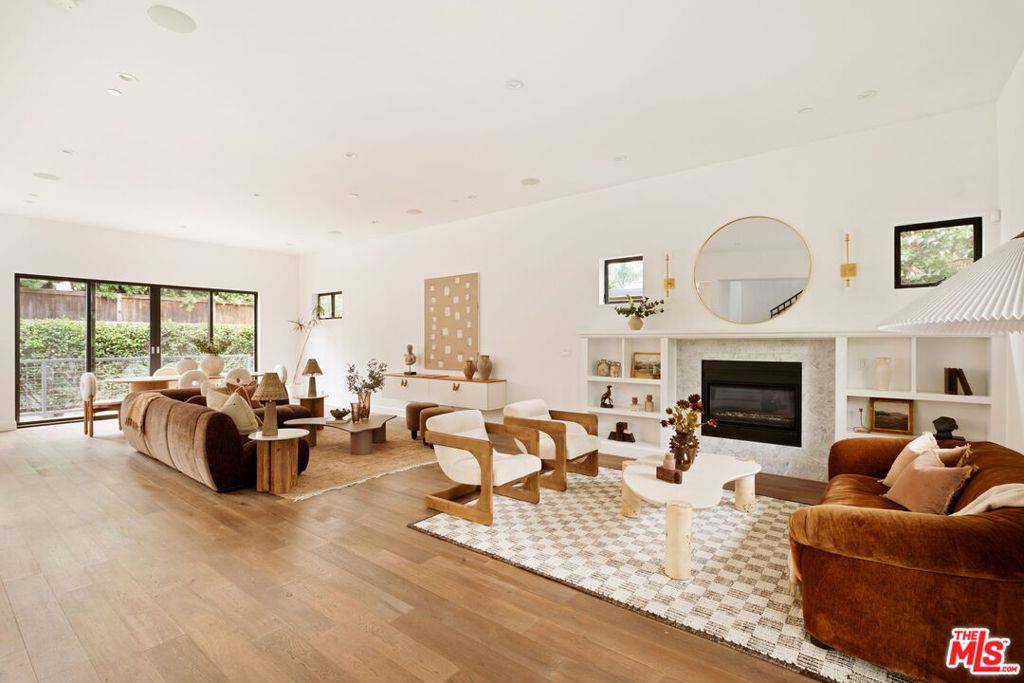 Venice, CA 90291,1023 Superba AVE