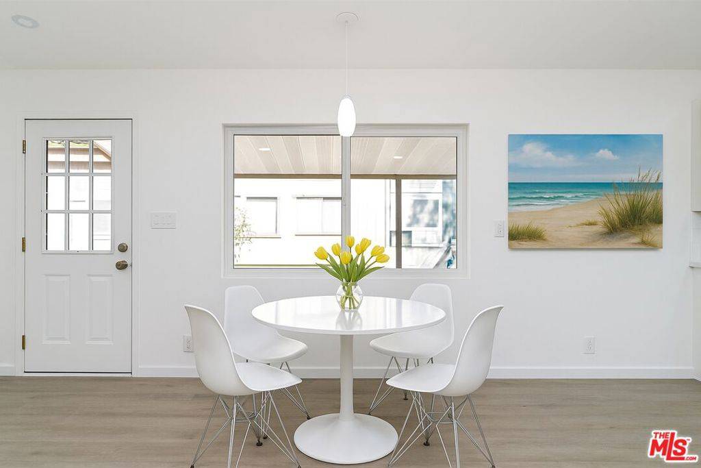 Woodland, CA 91364,4201 Topanga Canyon BLVD #62