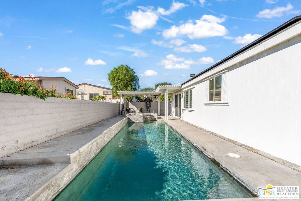 Desert Hot Springs, CA 92240,15300 Palm DR #1