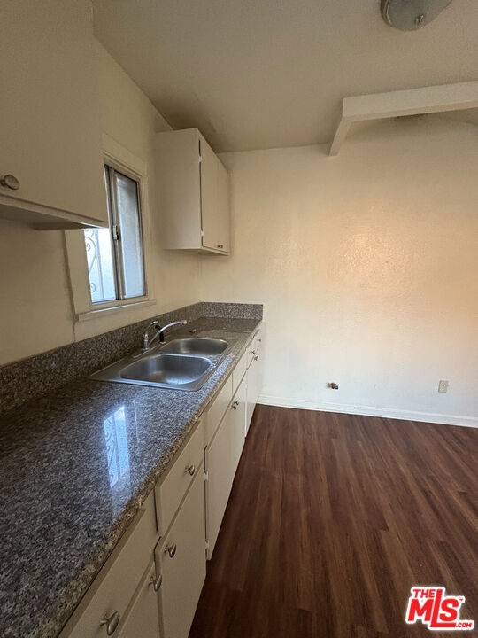 Los Angeles, CA 90043,5340 2nd AVE