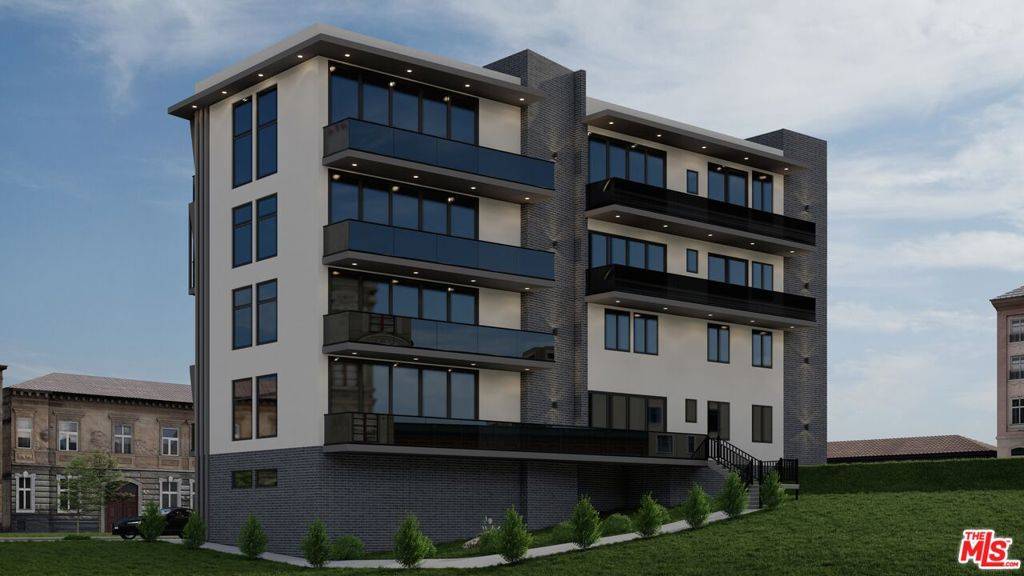 Los Angeles, CA 90025,1900 Holmby AVE