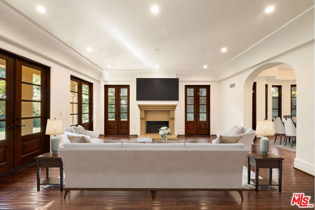 Santa Monica, CA 90403,823 Yale ST