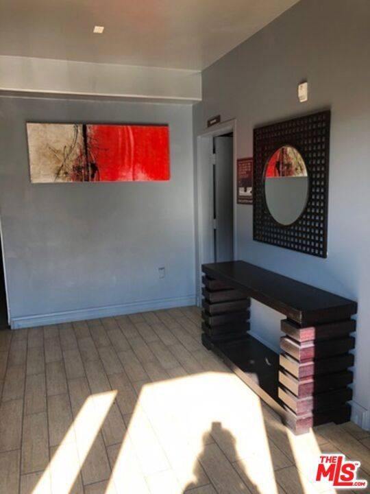 Valley Village, CA 91607,11925 Kling ST #311