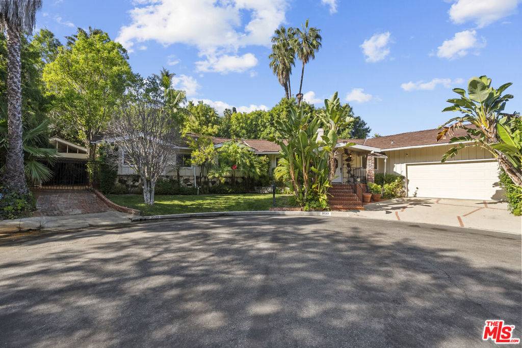Studio City, CA 91604,3533 Willowcrest AVE