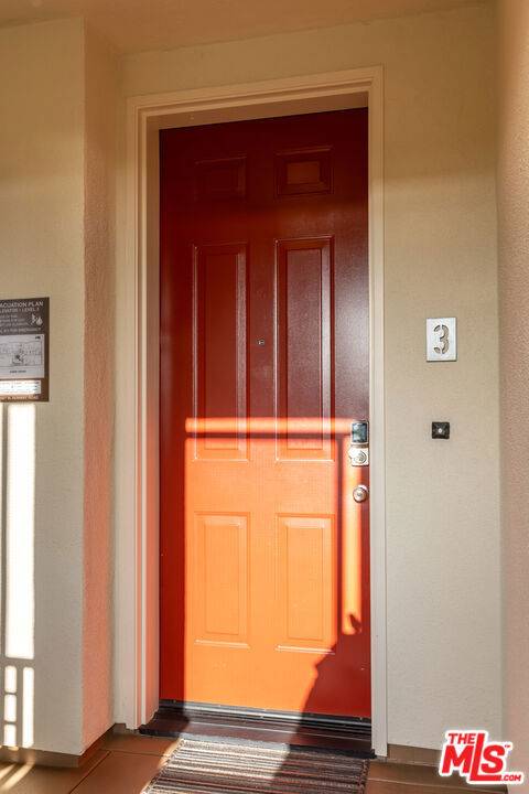 Los Angeles, CA 90094,12887 Runway RD #3