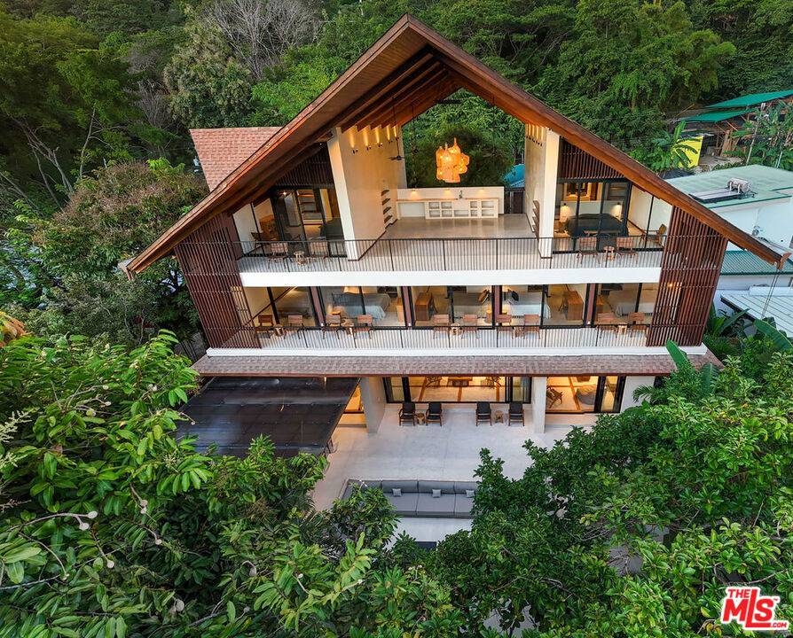 60111,0 Playa Hermosa, Santa Teresa, Costa Rica