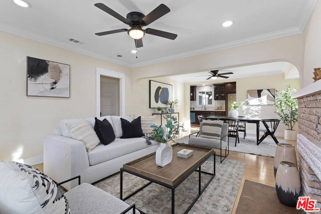 Los Angeles, CA 90065,2814 Idell ST