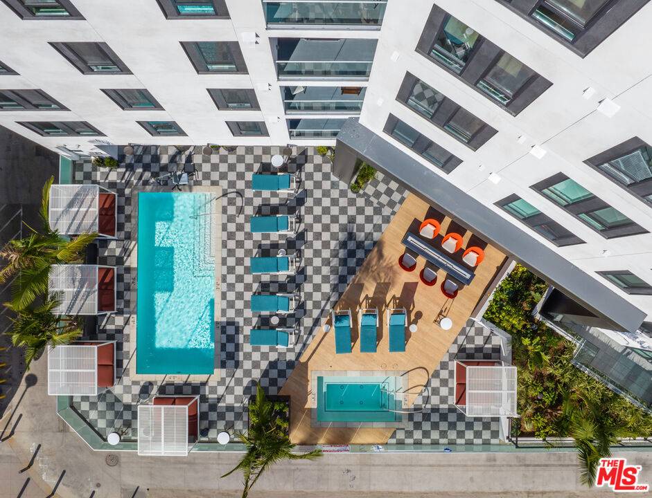 Long Beach, CA 90802,250 E Broadway #508