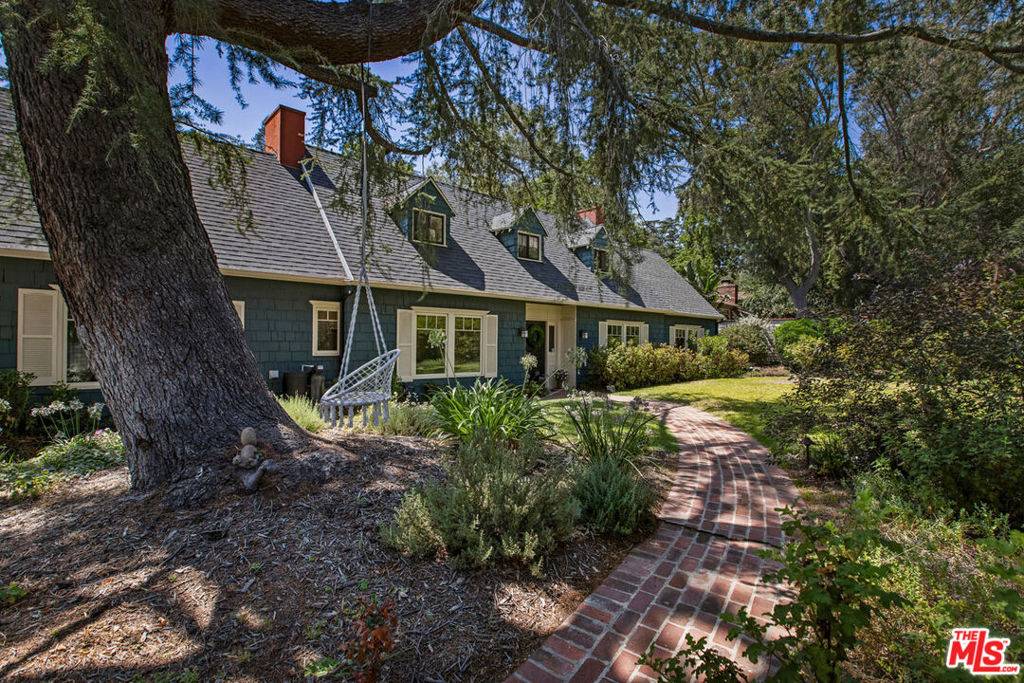 Altadena, CA 91001,2555 N Altadena DR