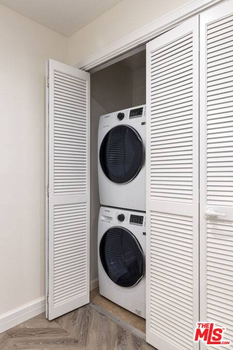 Santa Monica, CA 90403,818 6th ST #102