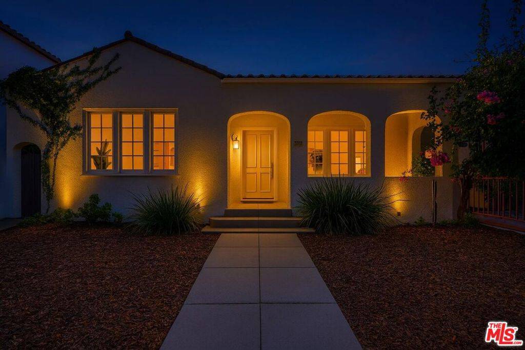 Los Angeles, CA 90036,641 N Martel AVE