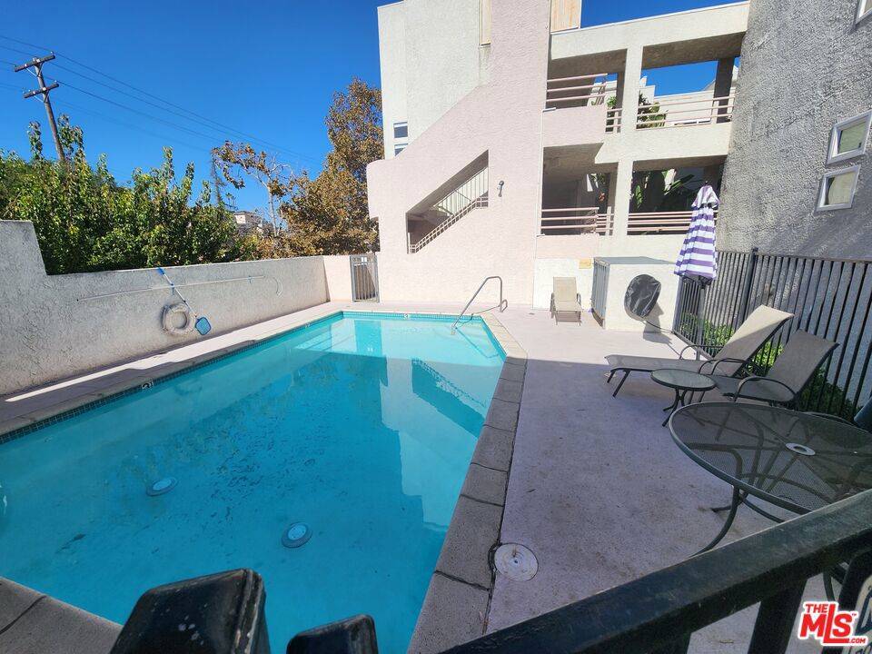 North Hollywood, CA 91601,11230 Peach Grove ST #106