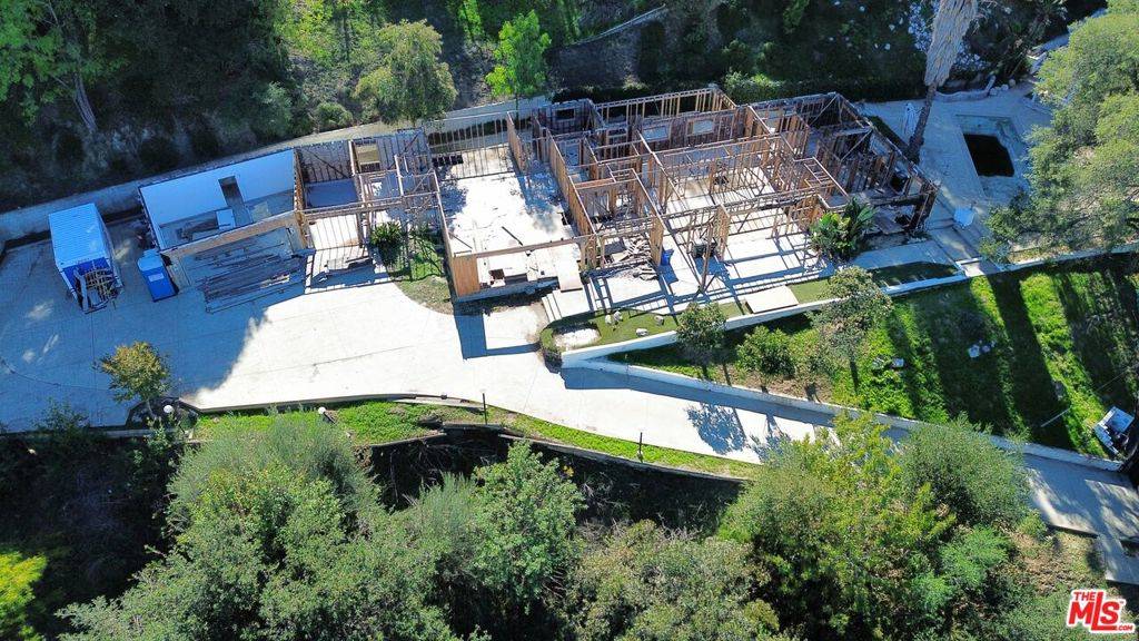 Encino, CA 91436,4418 Woodley AVE