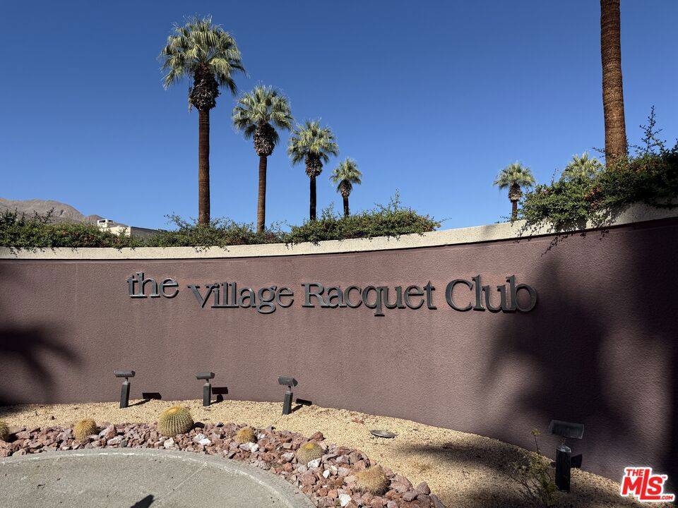 Palm Springs, CA 92262,891 Village SQ