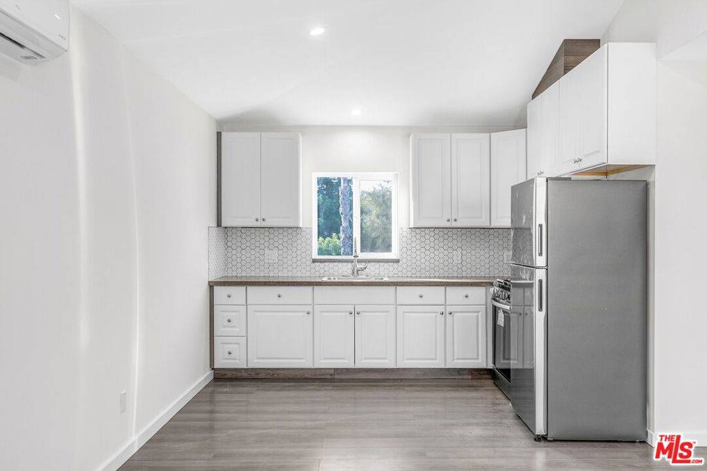 Los Angeles, CA 90065,3509 3/4 Kinney ST