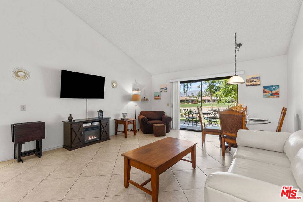 Palm Desert, CA 92211,40513 Bay Hill WAY