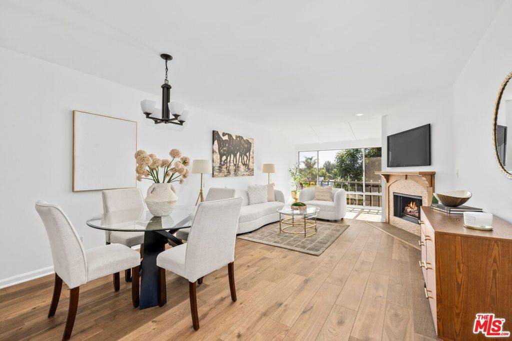 Valley Village, CA 91607,12720 Burbank BLVD #318