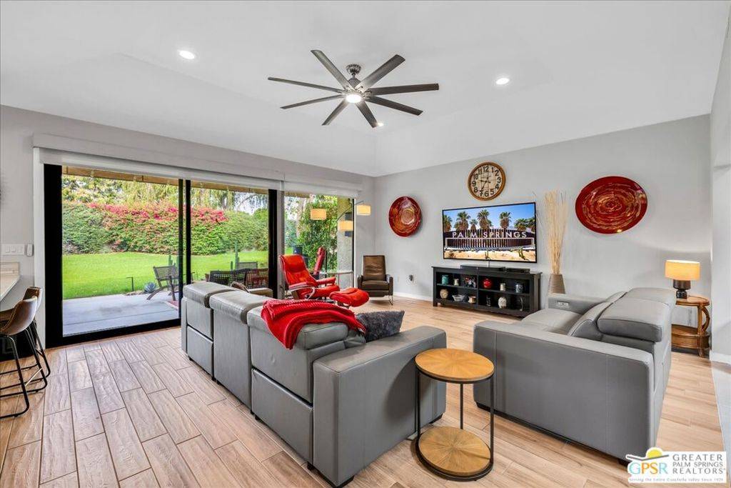 Palm Springs, CA 92264,1029 W Oakcrest DR