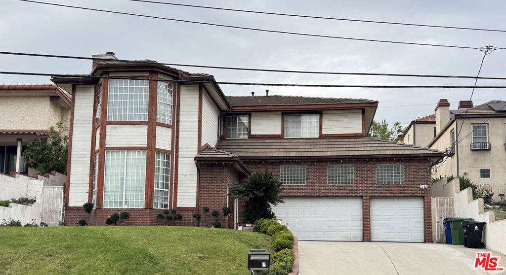 Los Angeles, CA 90041,1137 Eagle Vista DR