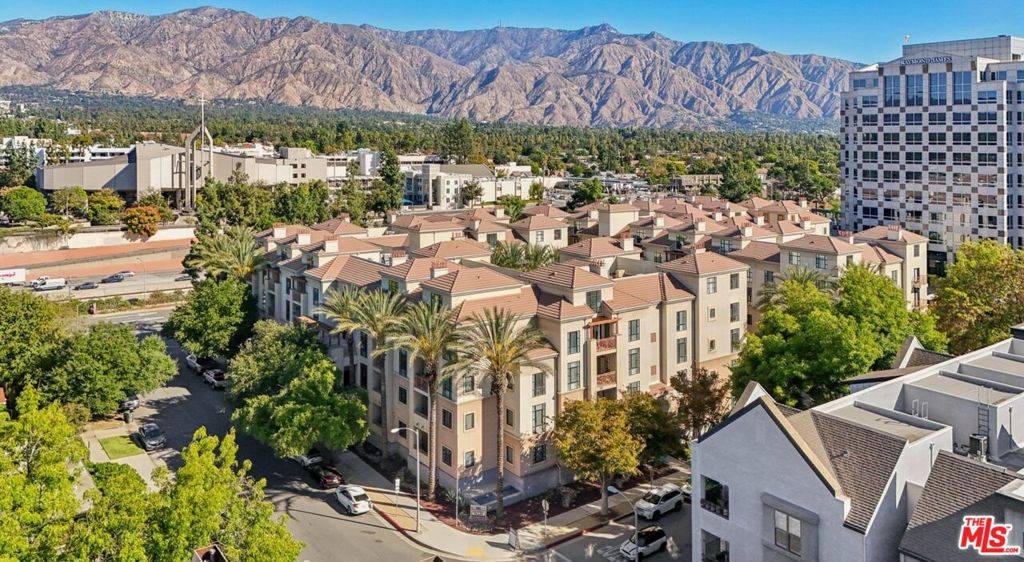 Pasadena, CA 91101,290 N Hudson AVE #201W