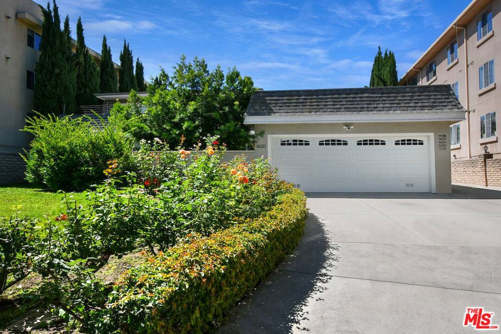 Sherman Oaks, CA 91423,14128 Dickens ST