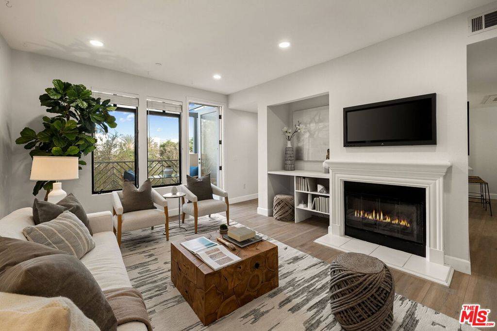 Playa Vista, CA 90094,5625 Crescent Pkwy #340