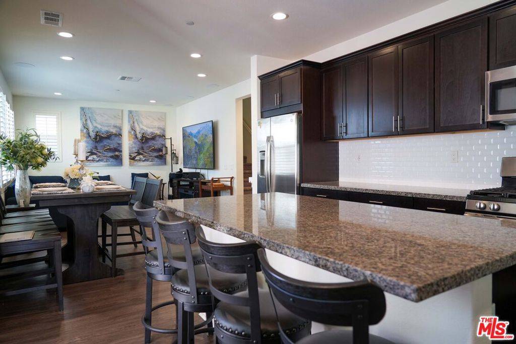 Santa Clarita, CA 91350,18215 Astro CT