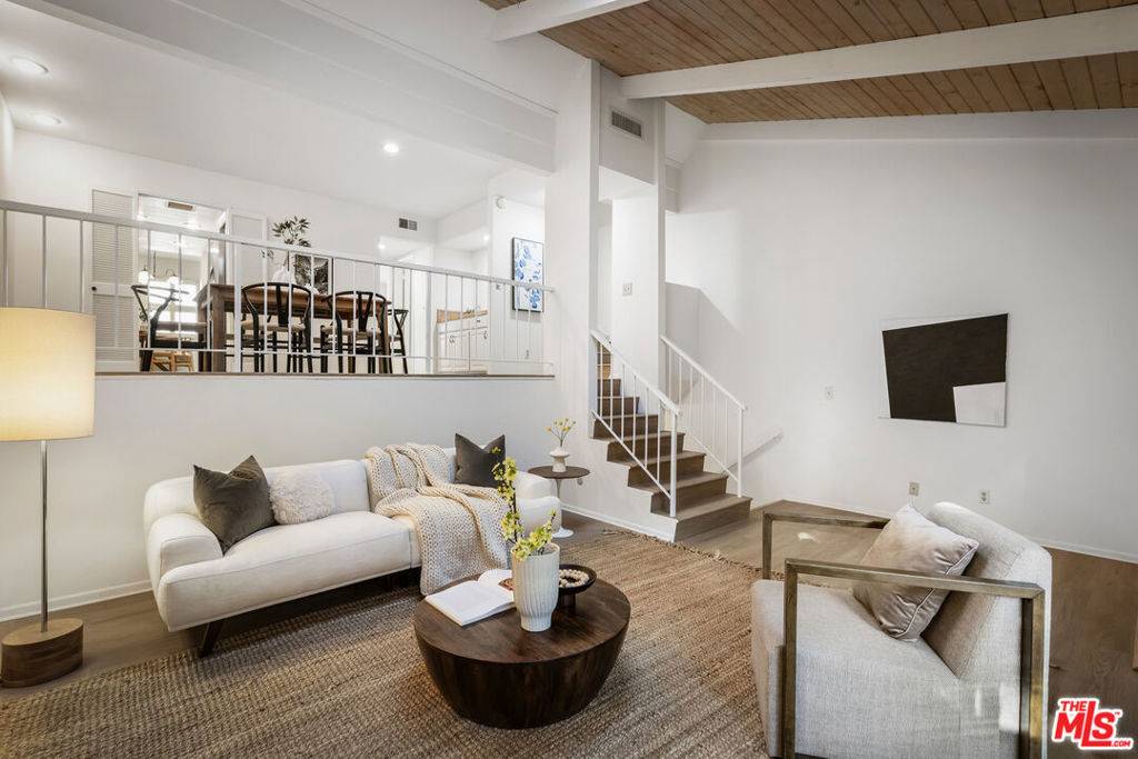 Studio City, CA 91604,11732 Moorpark ST #I