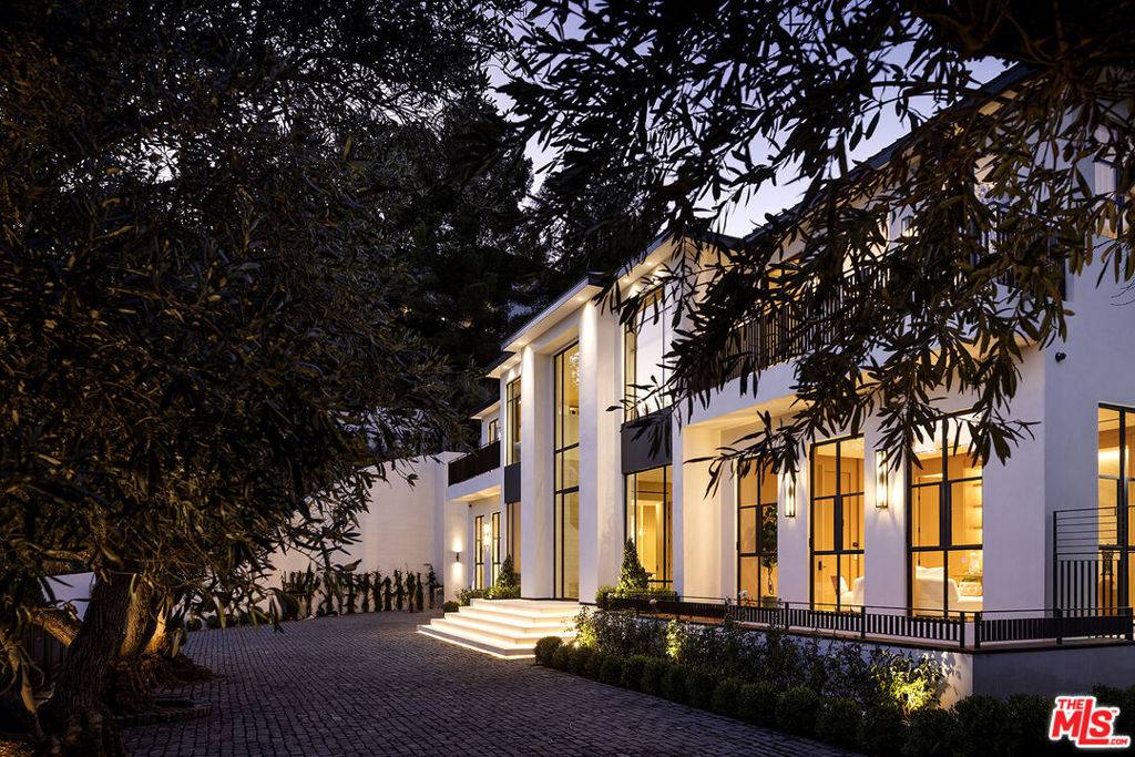 Los Angeles, CA 90077,1165 Somera RD