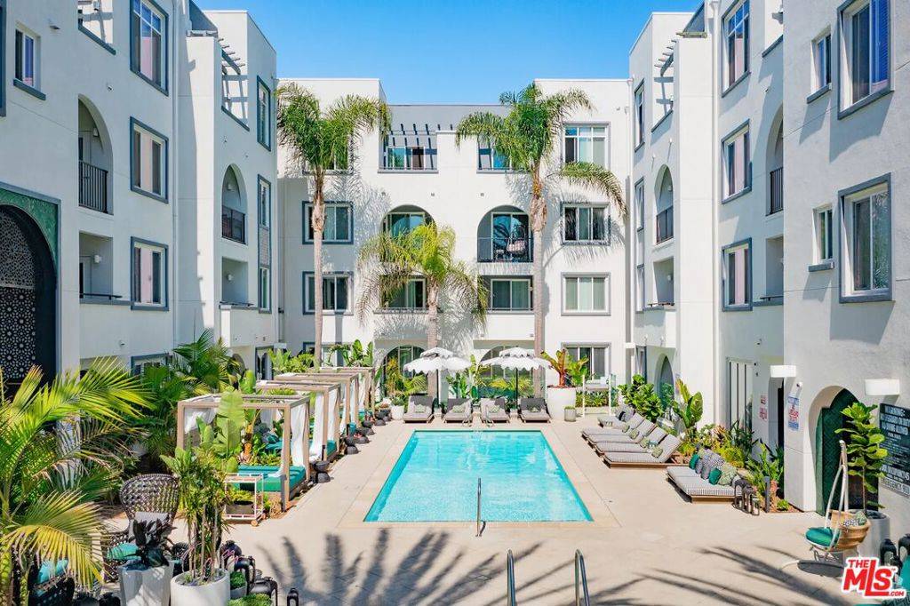 Playa Vista, CA 90094,5710 Crescent Park E #337