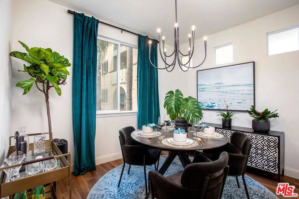 Playa Vista, CA 90094,5710 Crescent Park E #208