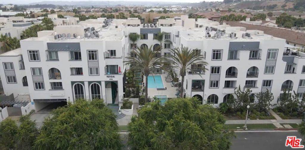 Playa Vista, CA 90094,5710 Crescent Park E #209