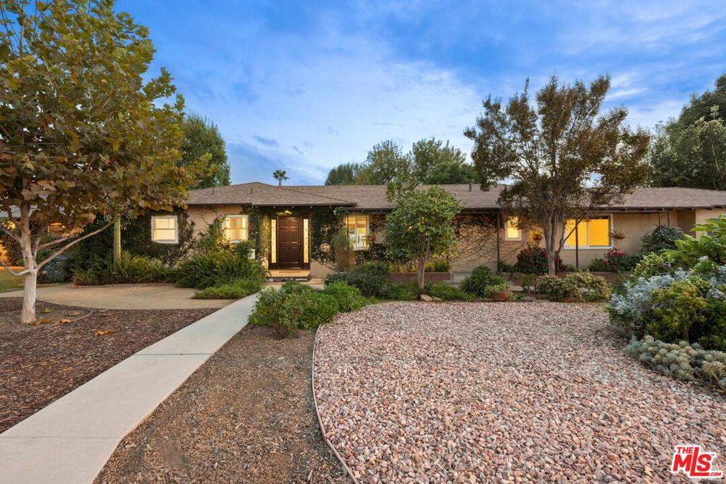 Lake Balboa, CA 91406,16822 Valerio ST