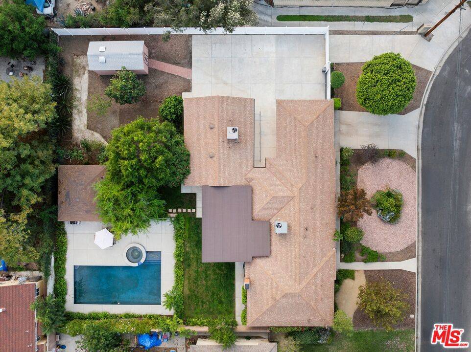 Lake Balboa, CA 91406,16822 Valerio ST