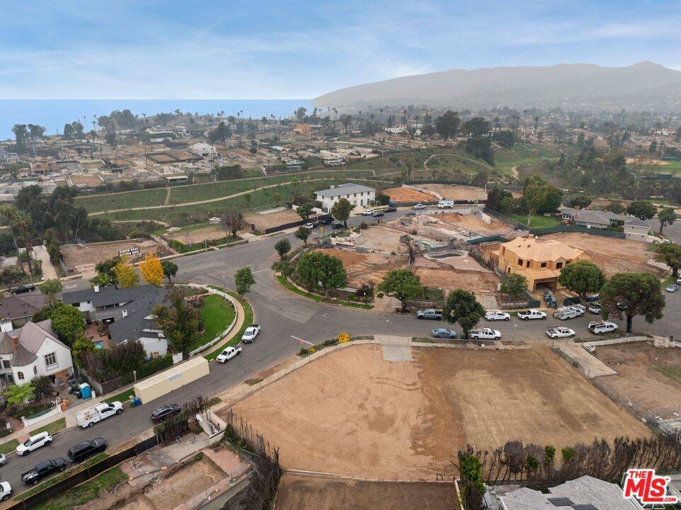 Pacific Palisades, CA 90272,604 El Cerco PL