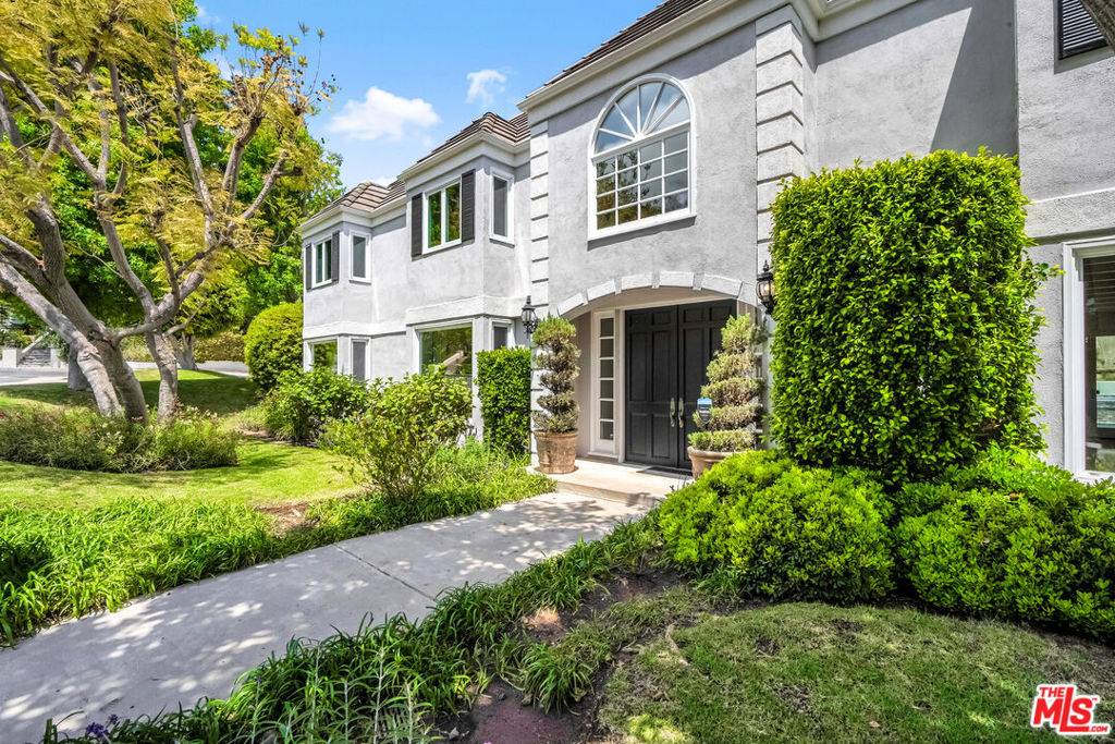 Pacific Palisades, CA 90272,1408 Calle Del Jonella