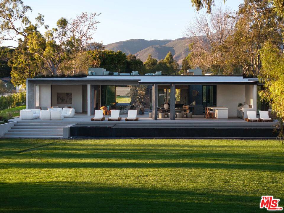 Malibu, CA 90265,29200 Larkspur LN