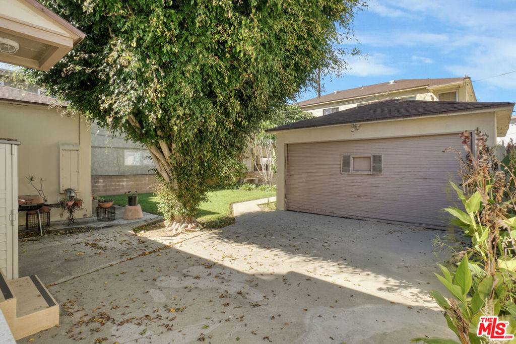 Los Angeles, CA 90066,12609 Mitchell AVE