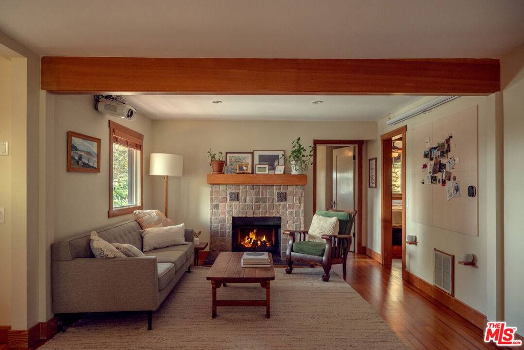 Pasadena, CA 91104,1480 N Mentor AVE