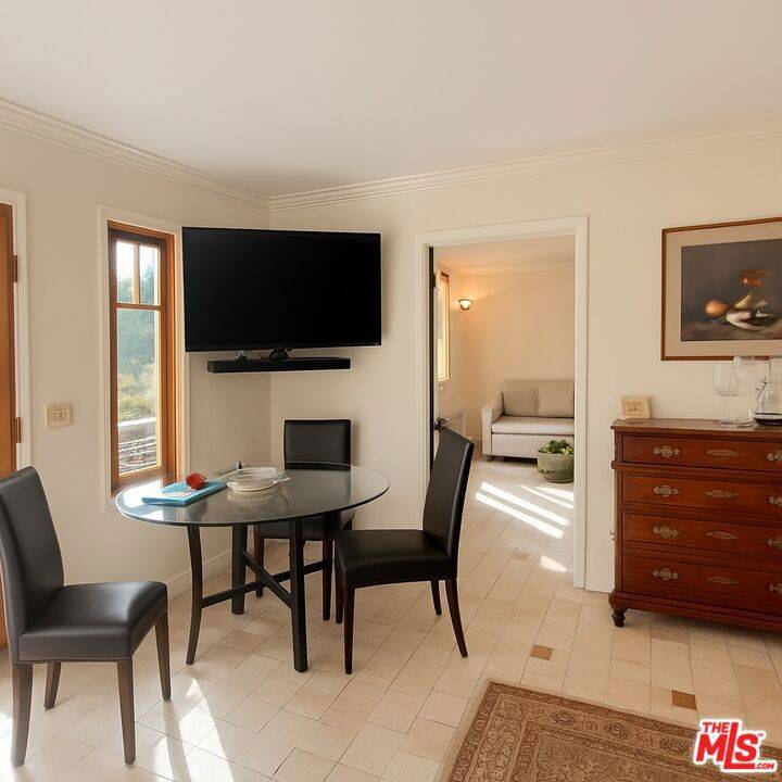 Los Angeles, CA 90069,8296 Presson PL