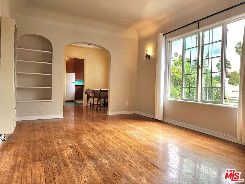 West Hollywood, CA 90046,1163 N Genesee AVE #1163 1/2