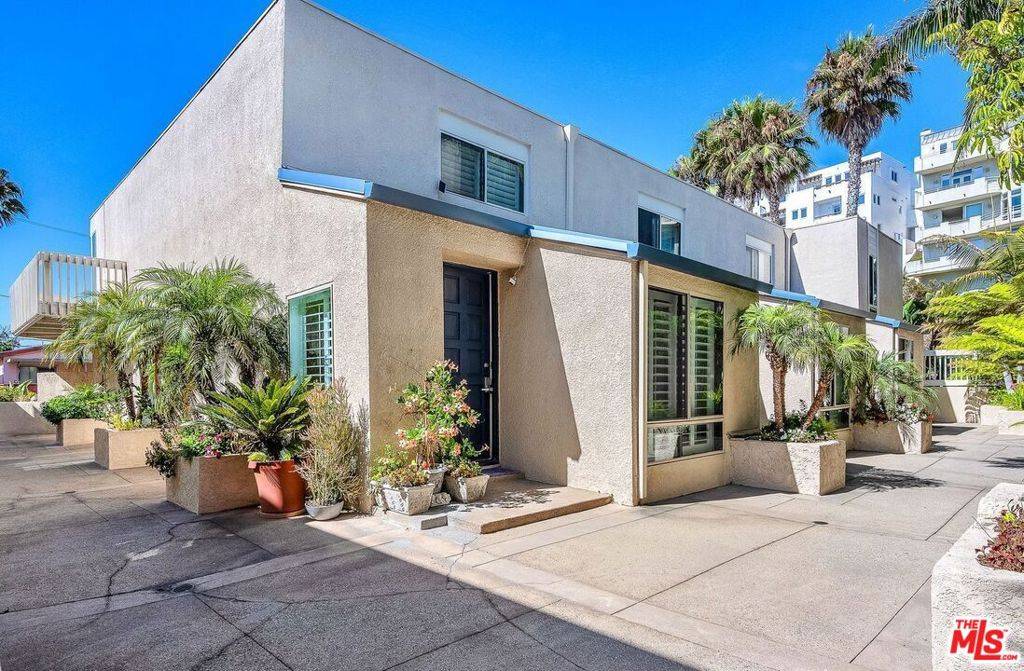 Playa Del Rey, CA 90293,7301 Vista Del Mar #A104