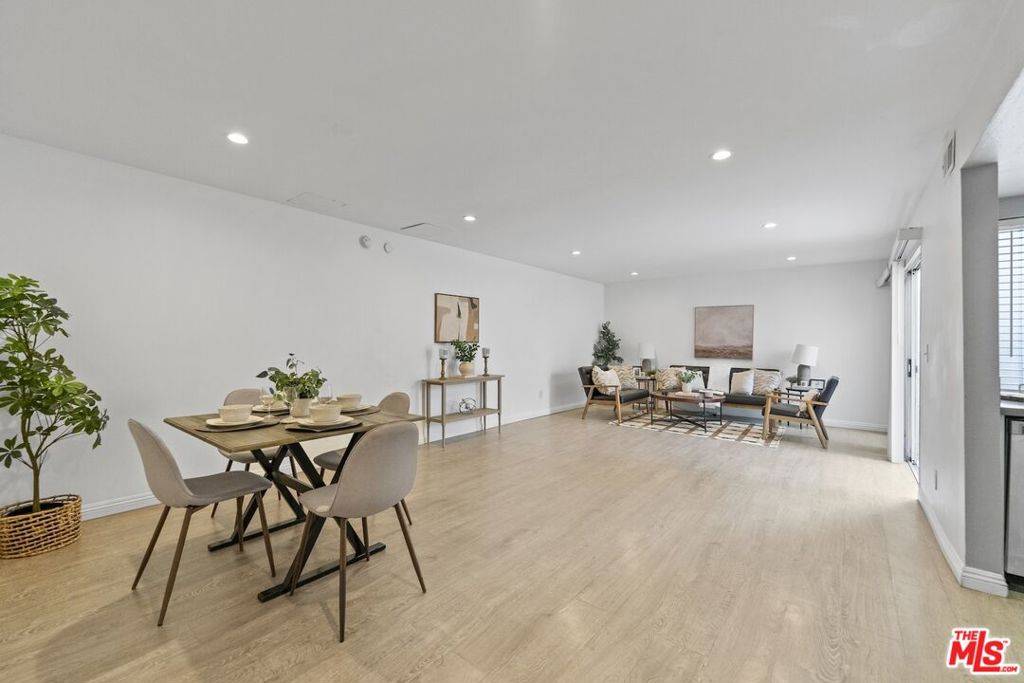 Northridge, CA 91324,18518 Mayall ST #H