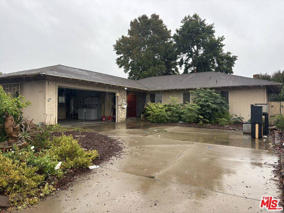 San Diego, CA 92122,2927 Governor DR