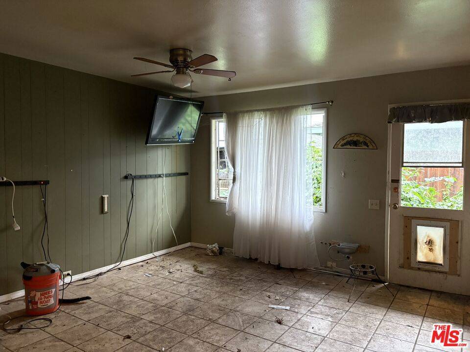 San Diego, CA 92122,2927 Governor DR