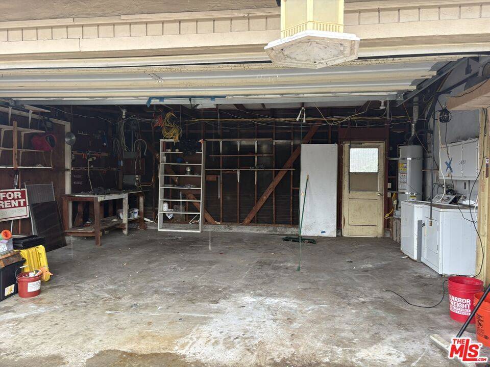 San Diego, CA 92122,2927 Governor DR