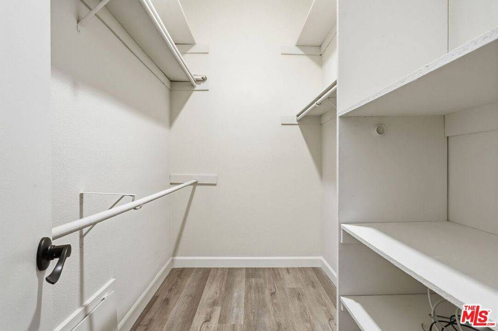 Los Angeles, CA 90025,1271 Stoner AVE #208