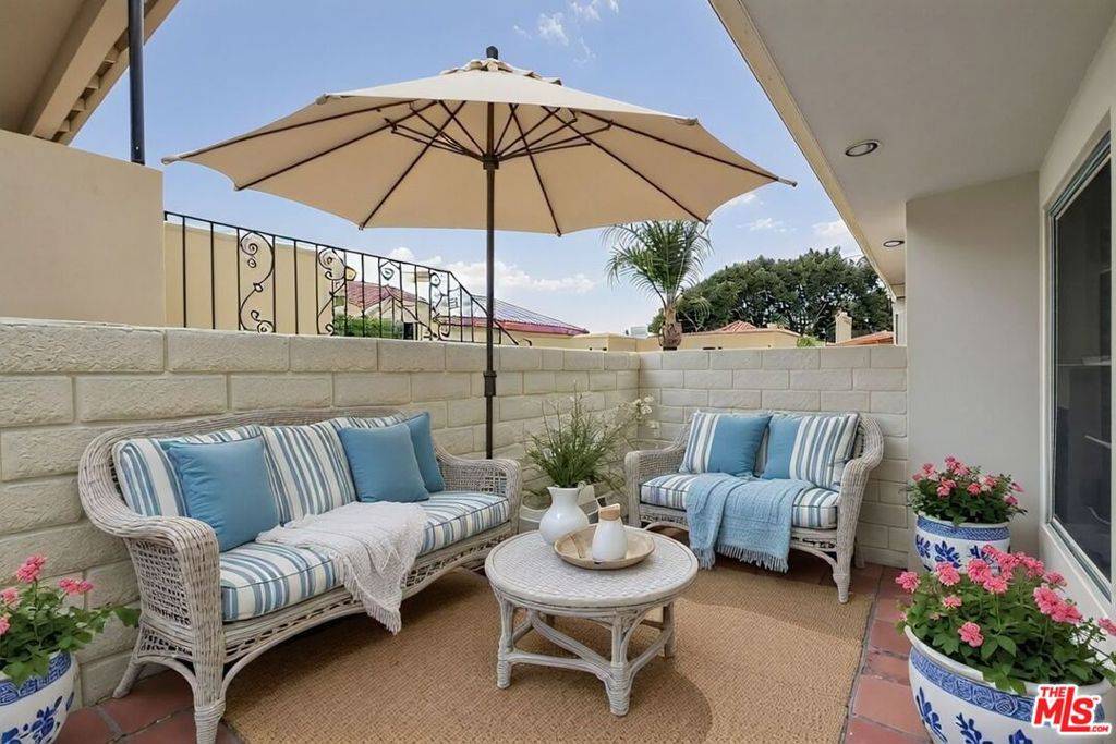 Santa Monica, CA 90403,1121 Princeton ST #5